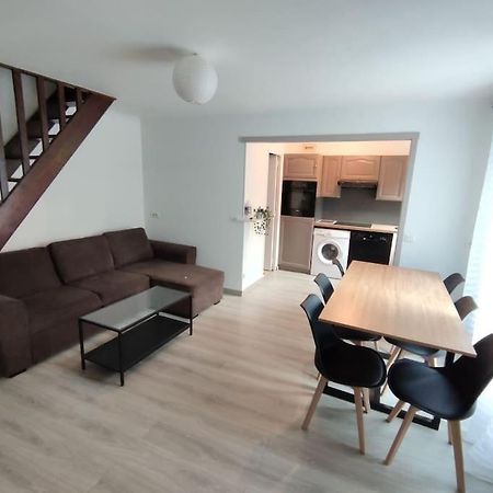 Appartement Duplex Cosy à Gonesse Extérieur photo